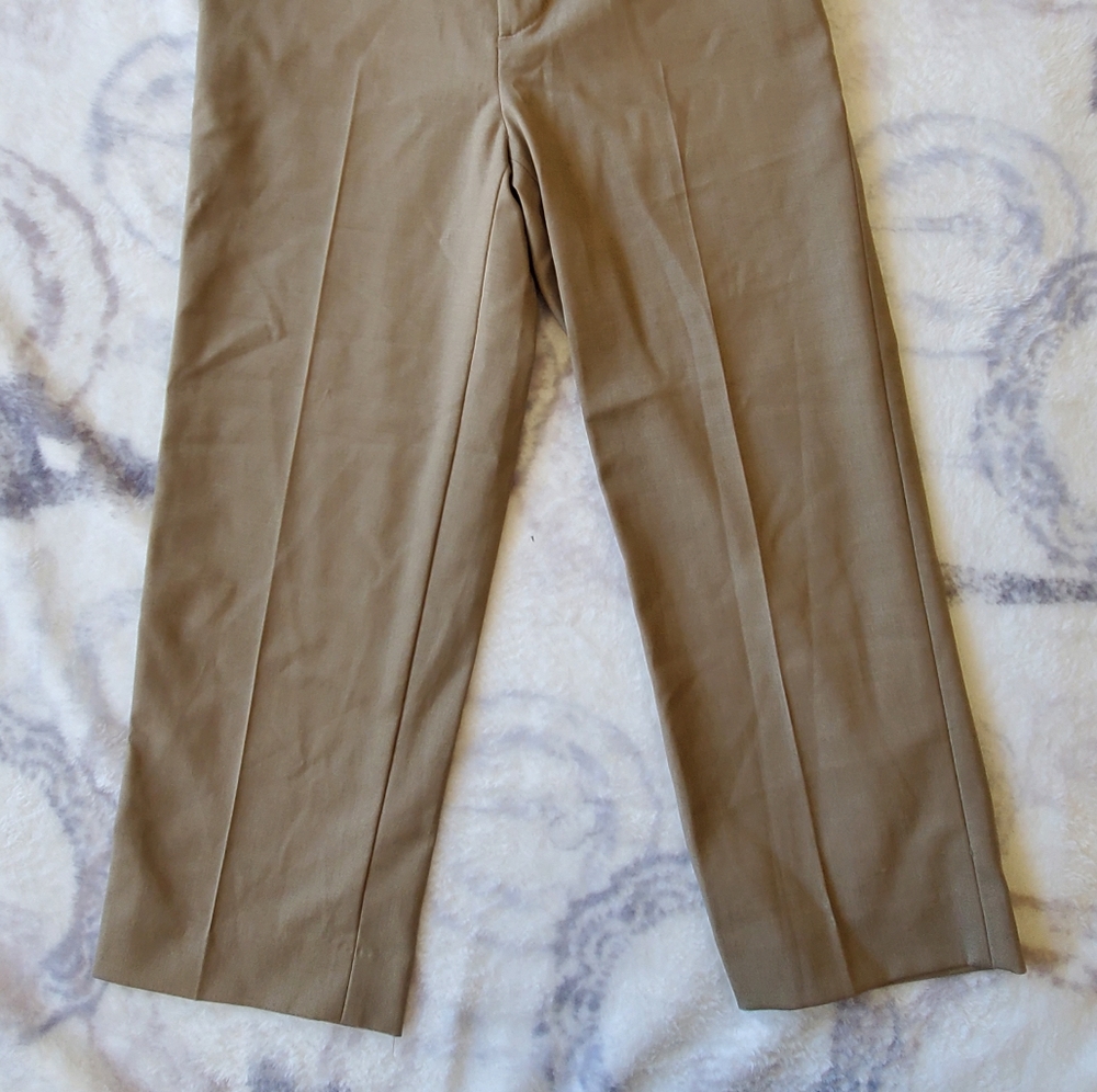 Girl's slacks in muted green - Picture 8 of 10